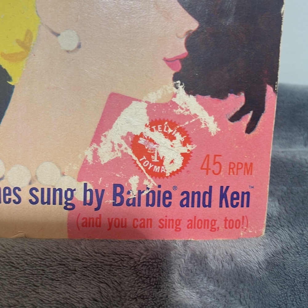 Barbie Sings! 45 RPM Single-book of 3 - Picture 2 of 9